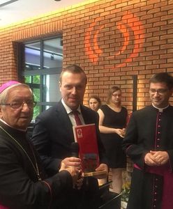 Miliony z Fundacji Energa. Beneficjentami m.in. Ogórek, Głódź i Rydzyk