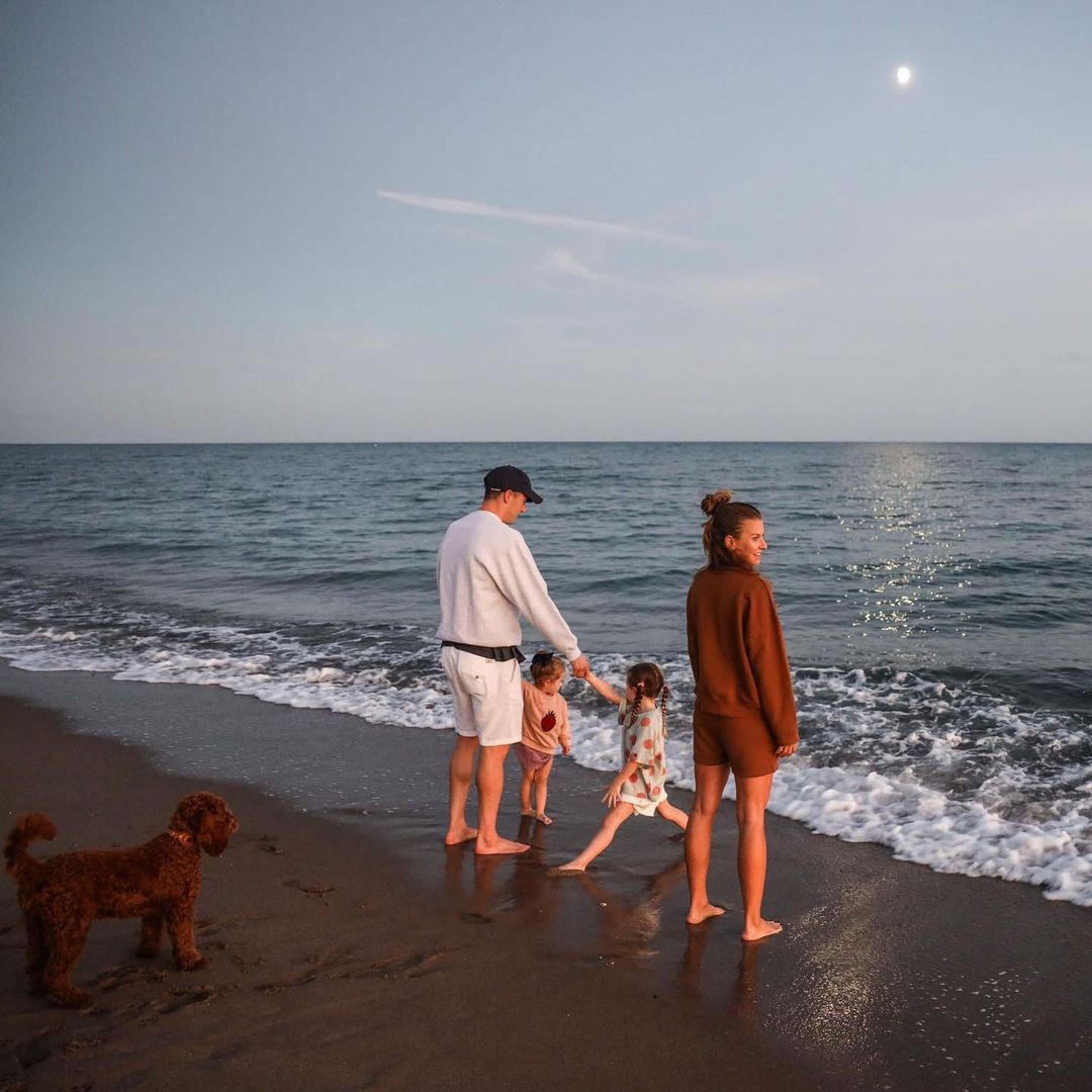 Anna Lewandowska z rodziną