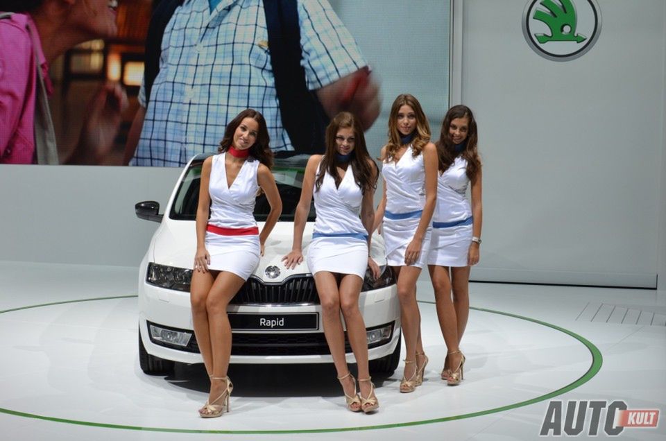 Hostessy z Paris Motor Show 2012 [galeria] 70