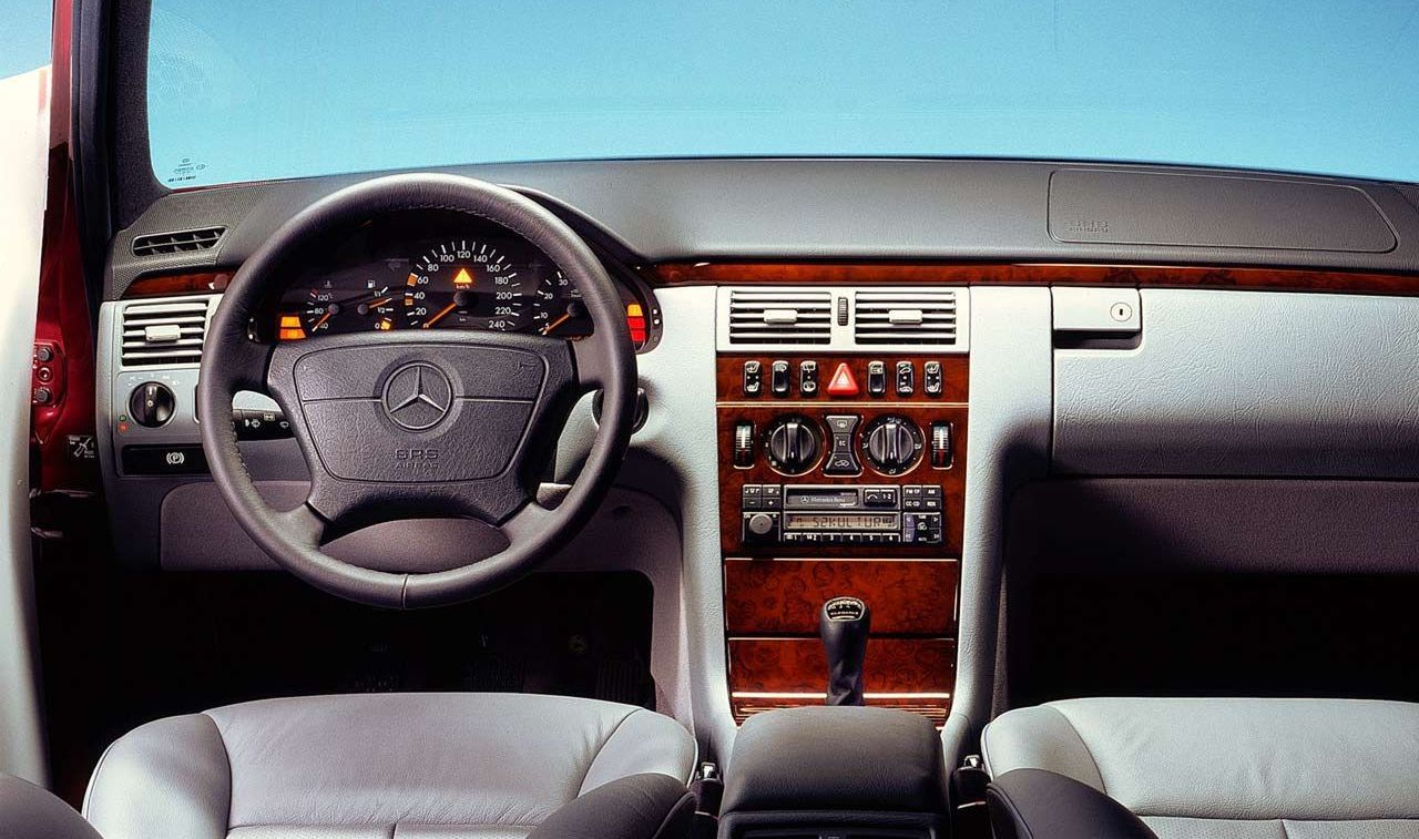 Mercedes Klasy E (W210)