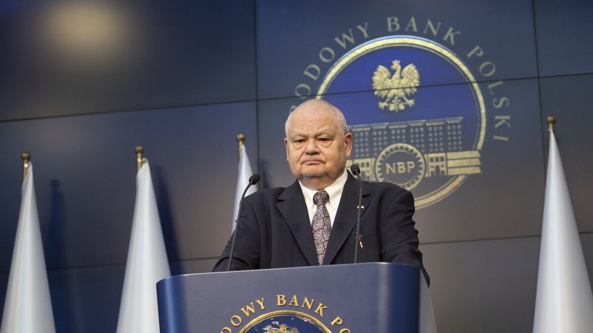 06.05.2022. Warszawa. Konferencja prasowa prezesa Narodowego Banku Polskiego po posiedzeniu Rady Polityki Pienieznej.  n/z Adam Glapinski