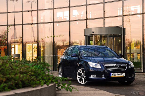 Opel Insignia ST Cosmo 2,0T 250 KM 4x4 A/T