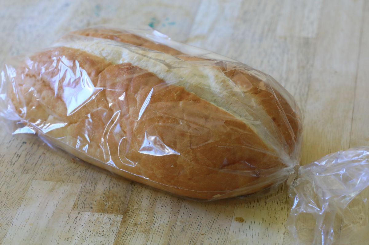 Do you freeze bread this way? It's a big mistake.