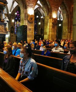 Wrocław. Jubileuszowa pielgrzymka dotarła pod Jasną Górę. Pandemia zmieniła zasady wędrówki