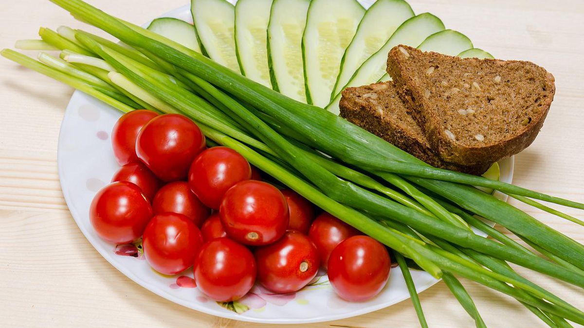 Polacy przechodzą na wegetarianizm? Zaskakująca statystyka