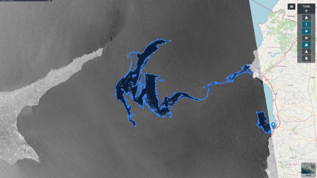 Plama ropy zbliża się do Cypru 
