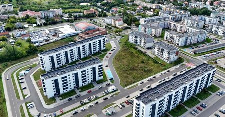 Nowy blok przy Celulozowej. 42 mieszkania, fotowoltaika i ekologiczne rozwiązania
