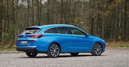 Hyundai i30 Wagon 1.6 CRDi: świetne kombi, ale czy tak samo dobre jak hatchback?