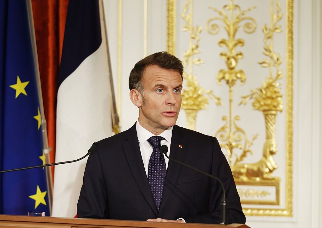 Francja i Bahrajn ratują przepływ ropy przez Ormuz