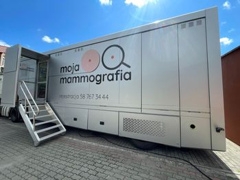 Bezpłatna mammografia w Płocku i Drobinie. Sprawdź, kiedy przyjadą mammobusy