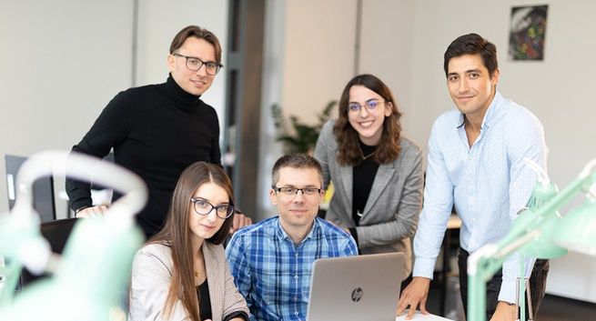 Whites i Arkadiusz Kustra zakładają agencję Vecton