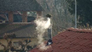 96 zgłoszeń i 43 kontrole palenisk w Słupsku. Tylko dwa wykroczenia w sezonie grzewczym