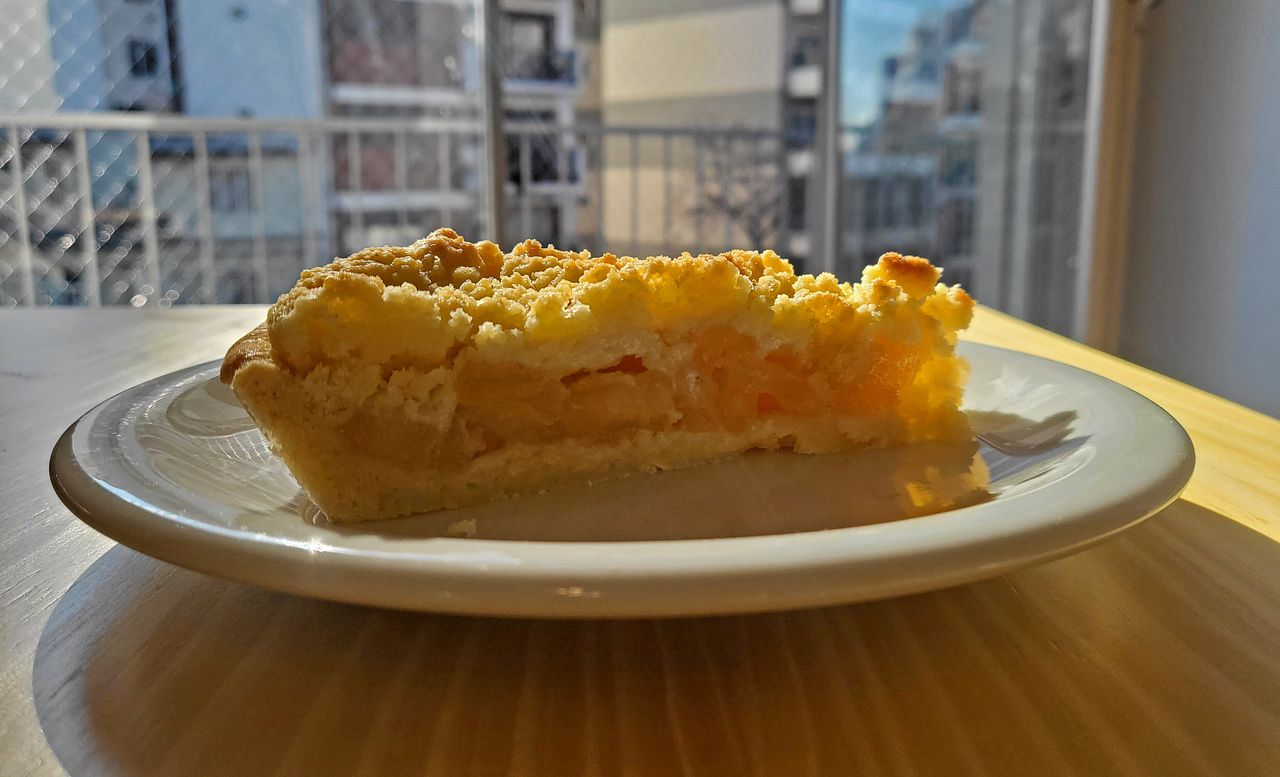 Szarlotka na kruchym cieście. Bardzo prosty przepis