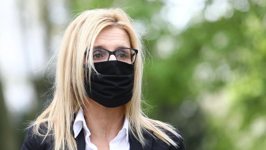 Postępowania ws. cyberataku na telefon Ewy Wrzosek nie będzie. Fala komentarzy w sieci