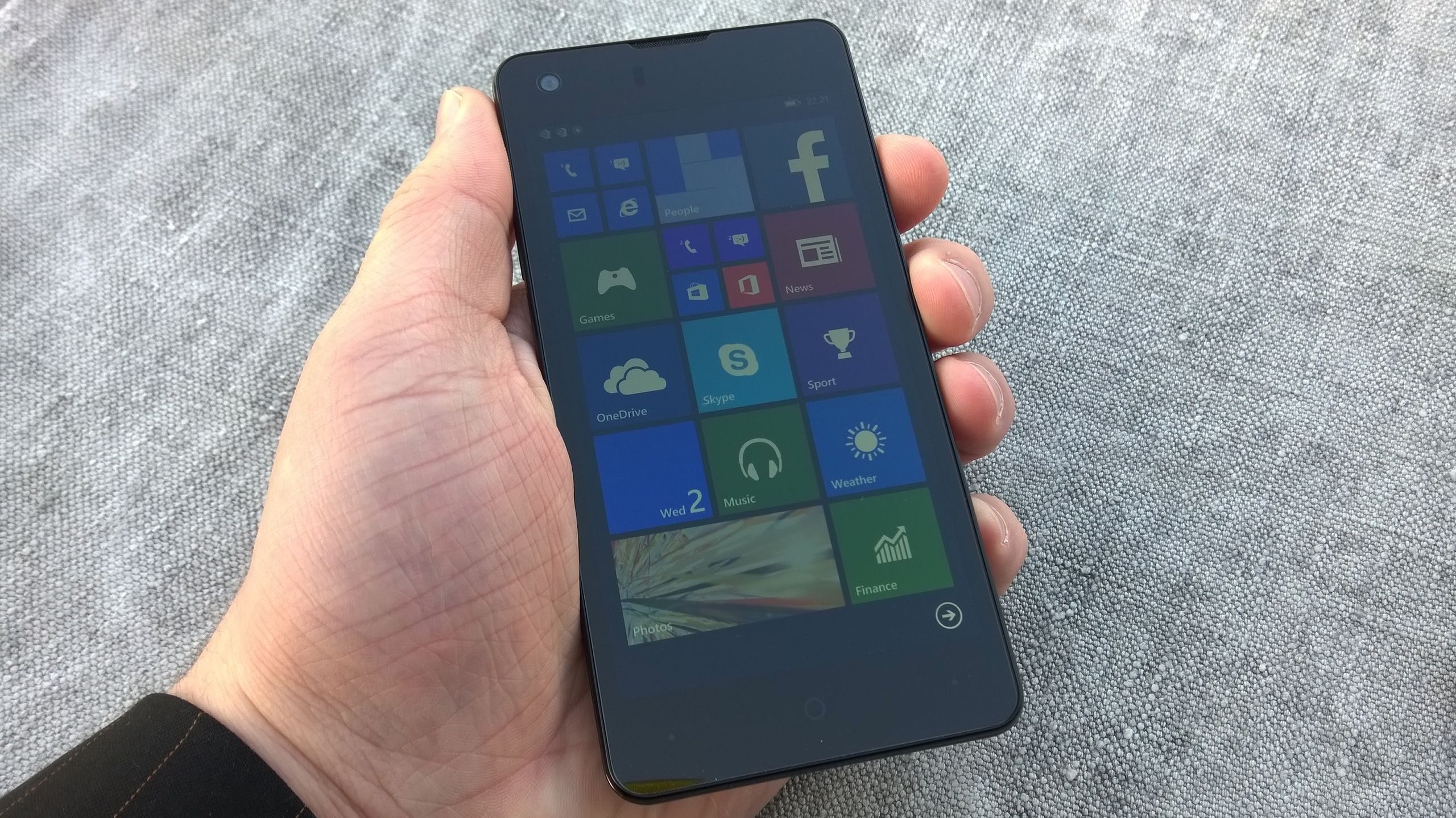 Kruger&Matz Soul 2 - najcieńszy smartfon z Windows Phone 2