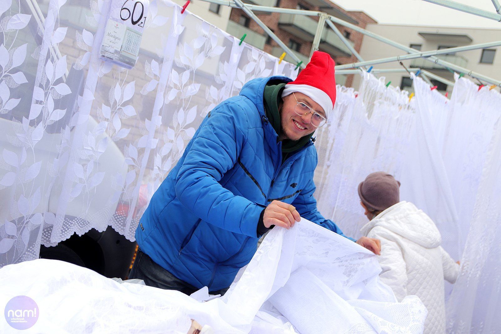 Targowisko miejskie przy ulicy Kaliskiej we Włocławku, 6 grudnia 2025 roku