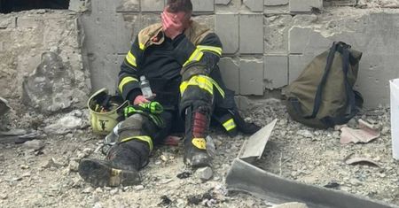 Trudno powstrzymać łzy. Zdjęcie mówi więcej niż tysiąc słów