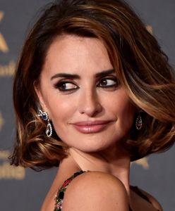 Zadała szyku w kwiecistej sukni. Penelope Cruz nie przestaje hipnotyzować