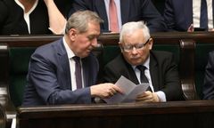 Antychińska ustawa do kosza? W tle rolnicy i telefon do biura PiS na Nowogrodzką