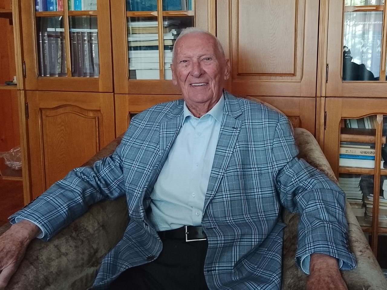 Prof. Brunon Hołyst nie zwalnia tempa. Zdradza sekret dobrego życia