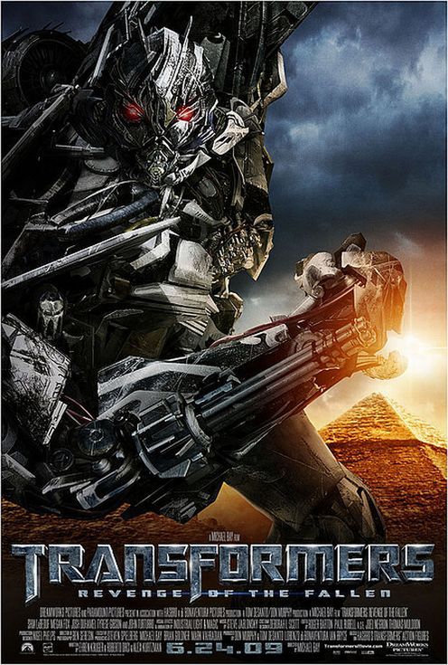 Transformery na tle piramidy 3