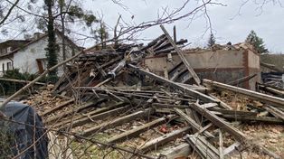 Wrocław: Co dalej ze zburzoną willą na Karłowicach? Po zabytku została sterta beli i gruz. Prokuratura wraca do bulwersującej sprawy