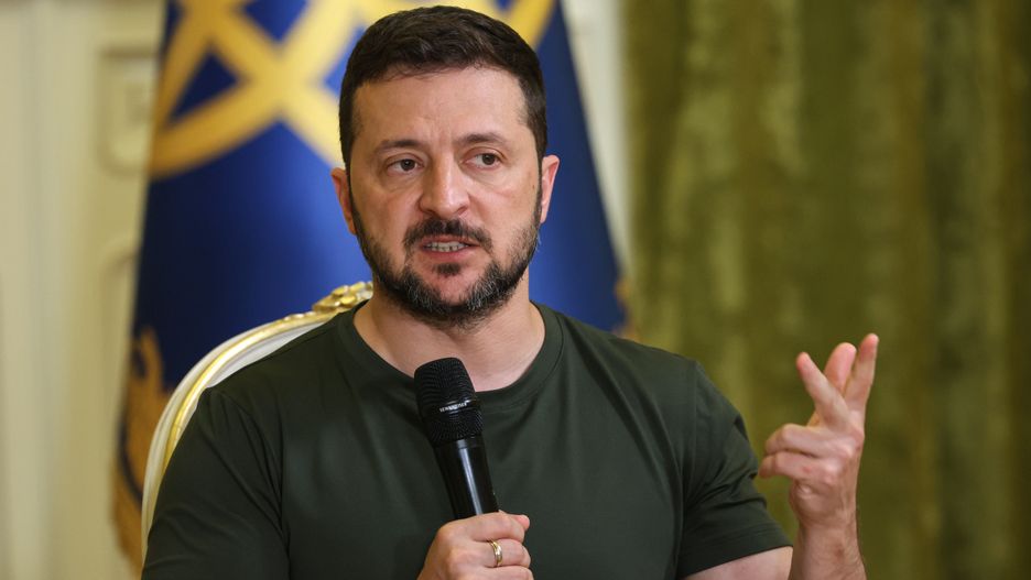 Wo�odymyr Ze�enski
Kij�w, Ukraina, 15.07.2024. Prezydent Ukrainy Wo�odymyr Ze�enski na konferencji prasowej w Kijowie, 15 bm. Trwa inwazja Rosji na Ukrain�. (ad) PAP/Viktor Kovalchuk
Viktor Kovalchuk
agresja, atak, inwazja, konferencja, spotaknie, Ukraina, wizyta, konferencja konferencji, w kijowie