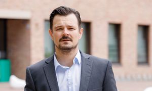 Dawid Ogrodnik walczył z nałogiem. Córka zmotywowała go do zmiany