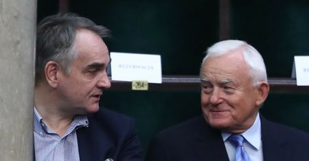 Zakład byłych premierów. Leszek Miller wygrał z Waldemarem Pawlakiem