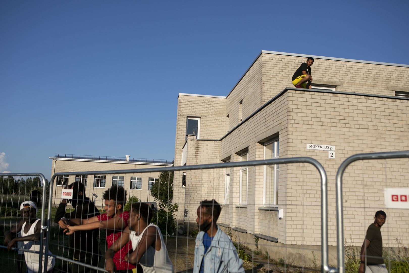 Mówili, że policja zabiła dziecko. Zamieszki w ośrodku na Litwie