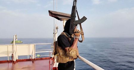 Atak pociskiem u wybrzeży Jemenu. Zatonął indyjski statek