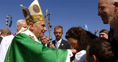 Świat islamski domaga się przeprosin od papieża