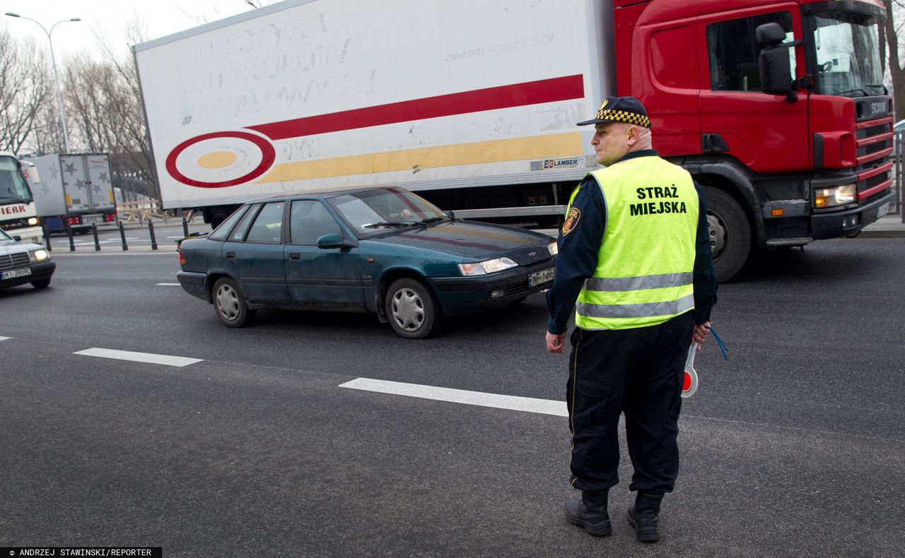 W skład miejskiej drogówki mieliby wejść strażnicy zajmujący się wykroczeniami popełnianymi przez kierowców 