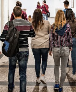 Zbiorowe zasłabnięcie uczniów. Urząd bada sprawę