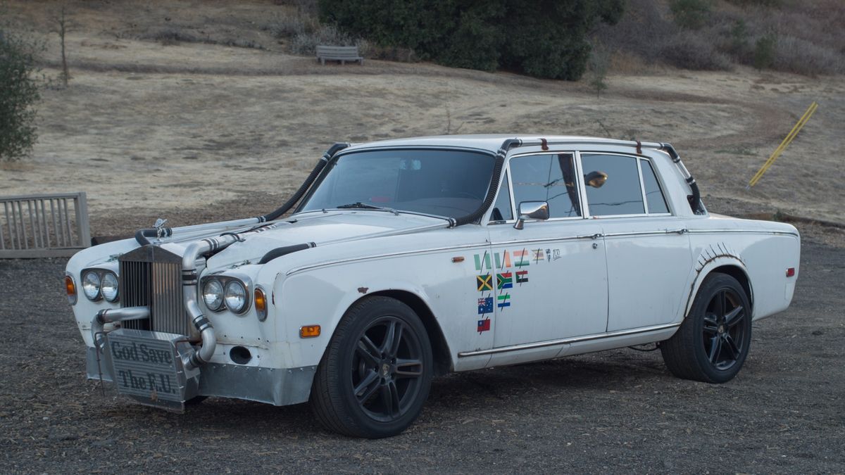 Nie tego spodziewasz, gdy myślisz o statecznej, angielskiej limuzynie