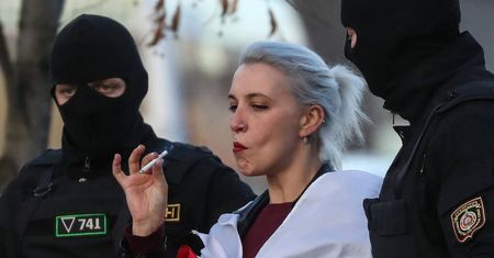 Sylwia Chutnik o sytuacji na Białorusi. "Moje koleżanki zostały skazane do 10 dni aresztu"
