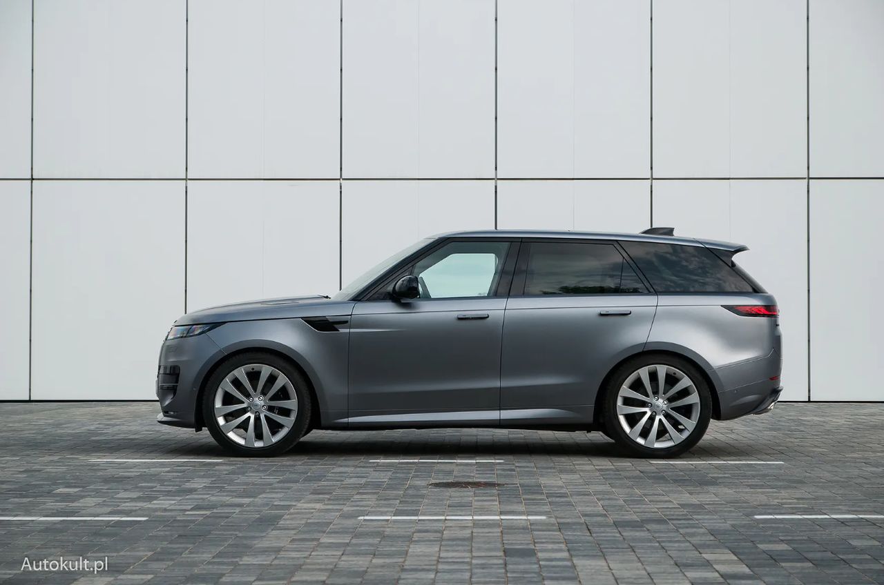 Land Rover wzywa do serwisu dwa auta. To najmniejsza akcja serwisowa w dziejach marki