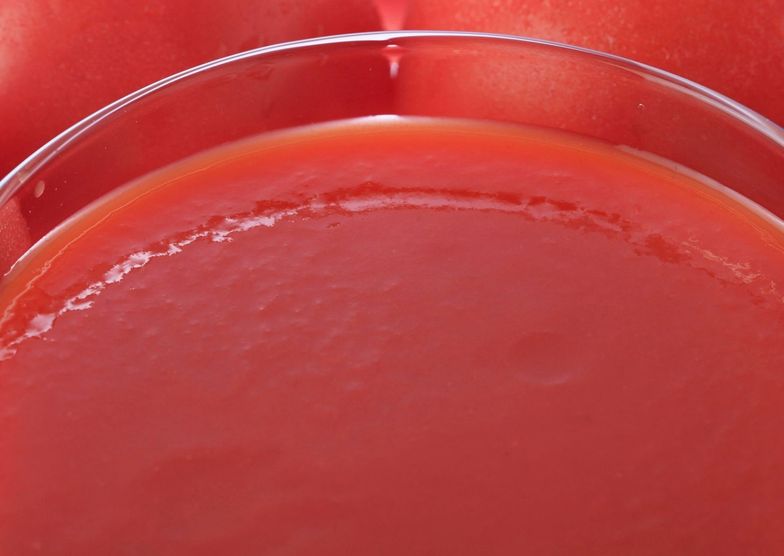 Sok pomidorowy pomaga obniżyć cholesterol