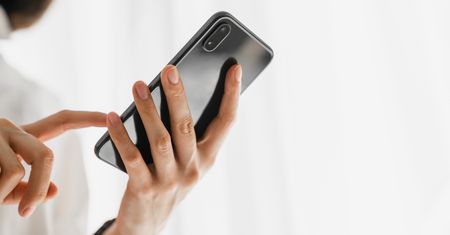 Czy Apple ogranicza konkurencję? Prezes UOKiK stawia zarzuty