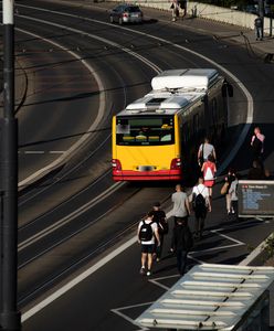 Warszawa. W długi weekend zmiany w komunikacji. Pierwsze już w środę