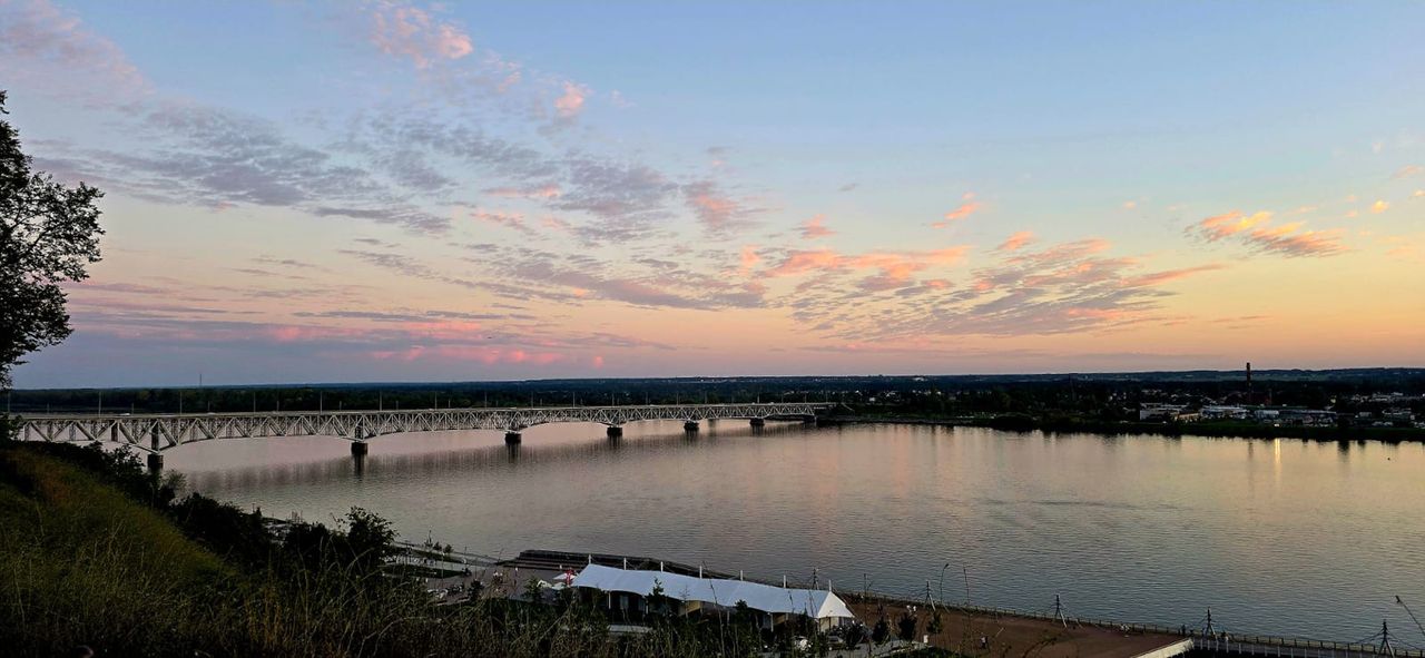 Od projektu do budowy. Miasto analizuje oferty na kładkę pod mostem Legionów