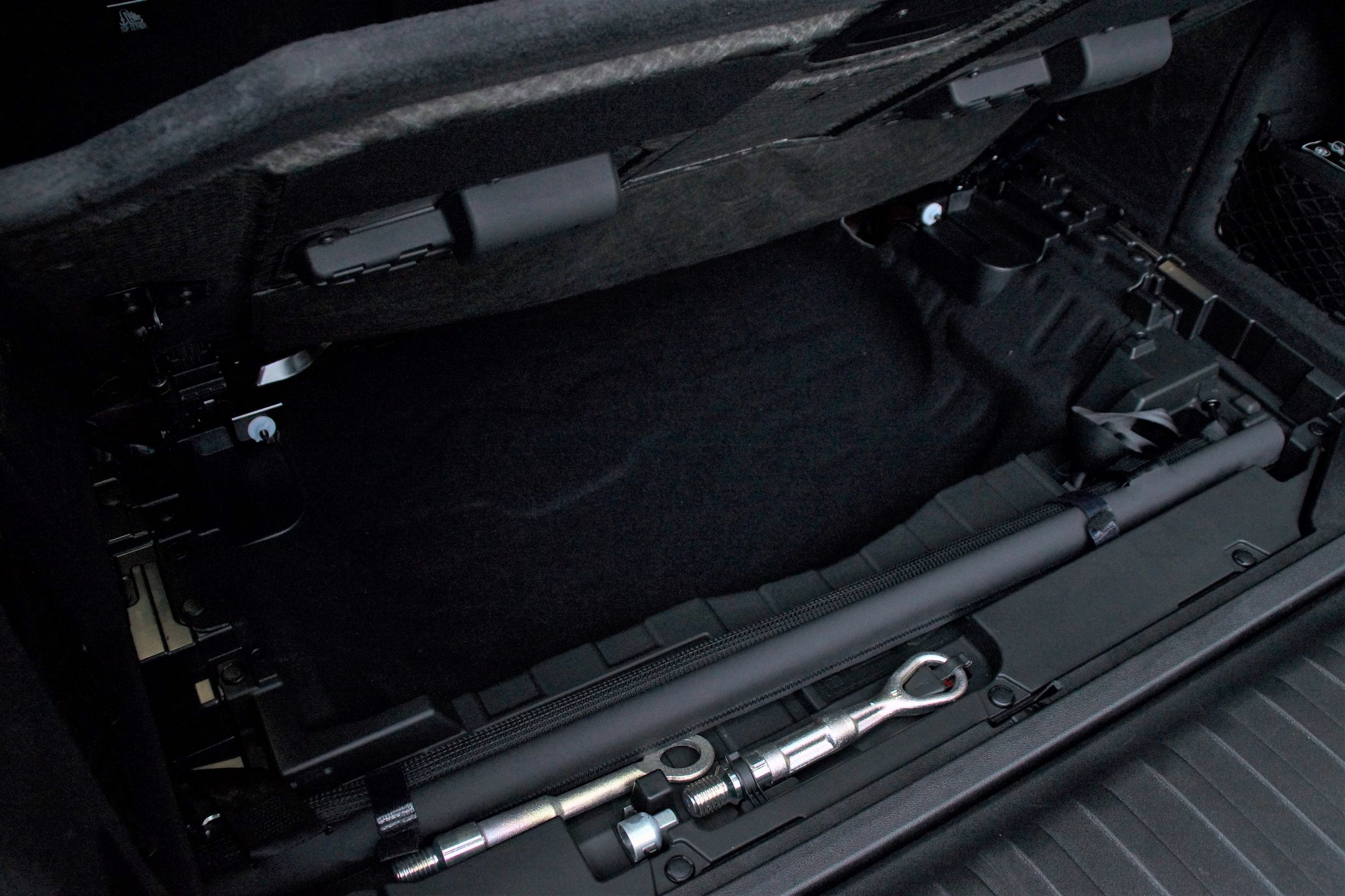 BMW X5 M60i