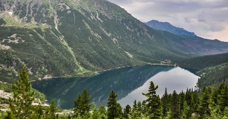 Czarny Staw pod Rysami z Morskiego Oka. Jak dojść i czy trasa jest trudna?