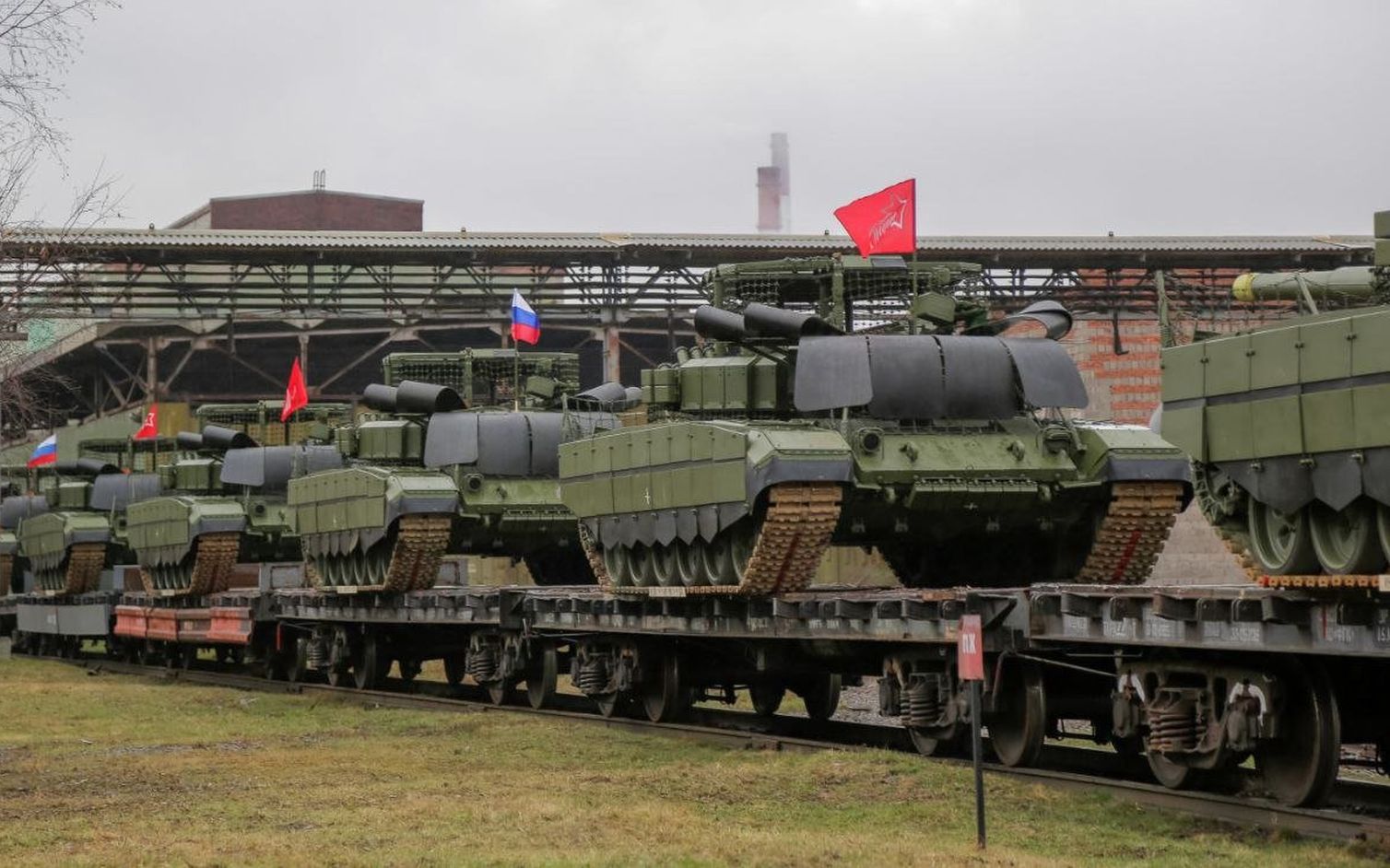 Kilkaset czołgów T-72 z rezerwy. Tak Rosjanie łatają swoje straty