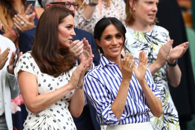 Meghan Markle rywalizuje z księżną Kate? Komentuje królewski fotograf: "Wie, że to ona będzie kiedyś królową"