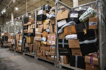 Zamiast towaru w paczkach sól i mąka. Oszukani w całej Polsce