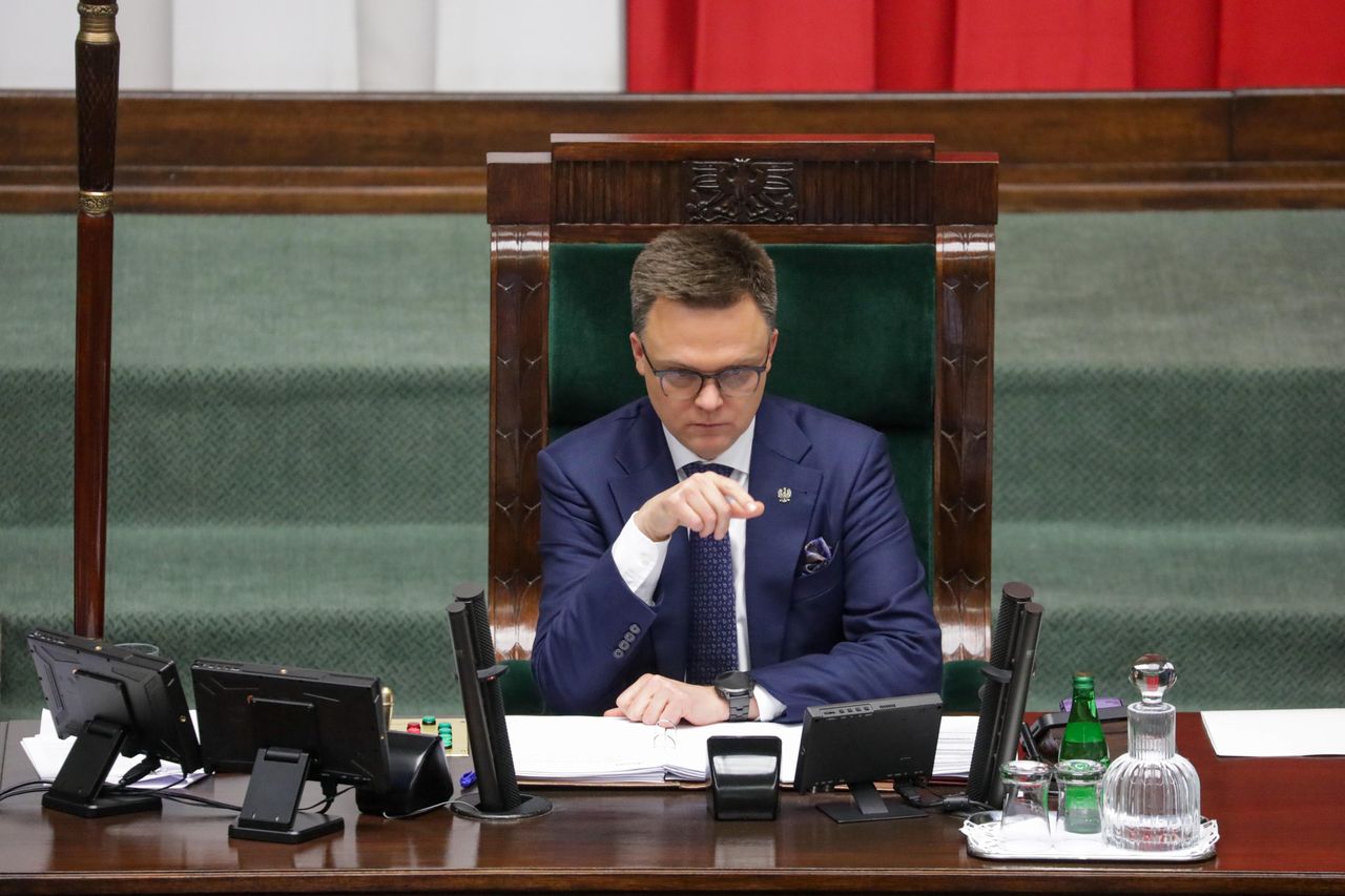 Przesunięcie terminu rekonstrukcji rządu. Media podają powód