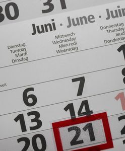 Sześć dni urlopu, 12 dni wolnego. Pokazujemy, jak "oszukać system"