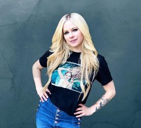 Avril Lavigne choruje na boreliozę