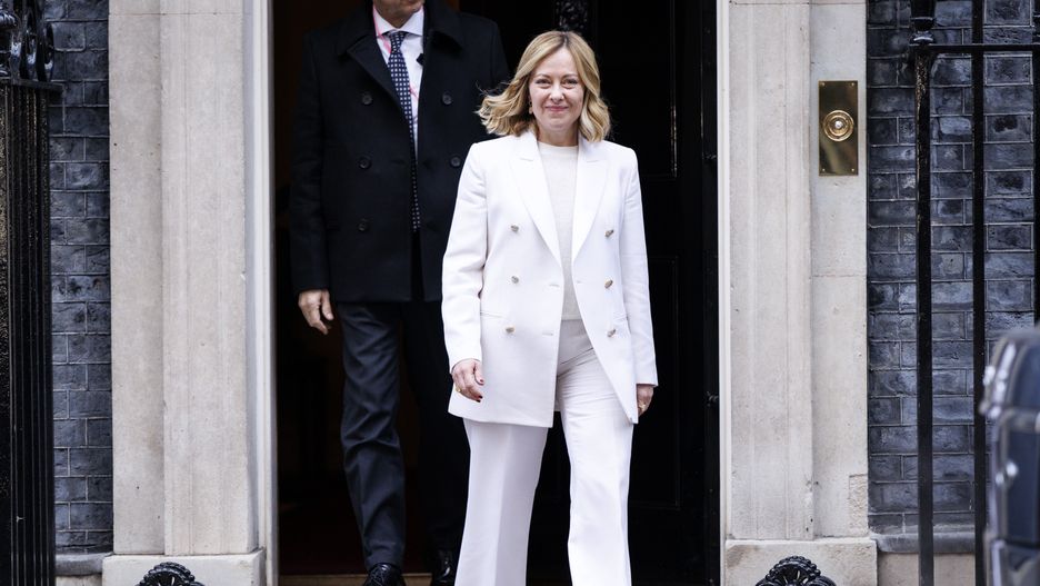 Britain's PM Starmer meets Italian counterpart Meloni in London
epa11934571 Italian Prime Minister Giorgia Meloni leaves 10 Downing Street following a bilateral meeting with British Prime Minister Keir Starmer before a summit of European leaders in London, Britain, 02 March 2025.  EPA/TOLGA AKMEN 
Dostawca: PAP/EPA.
TOLGA AKMEN
Downing Street, head of state, officials